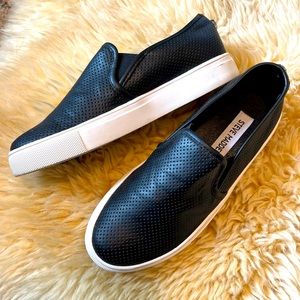 Steve Madden Slip-on Sneakers